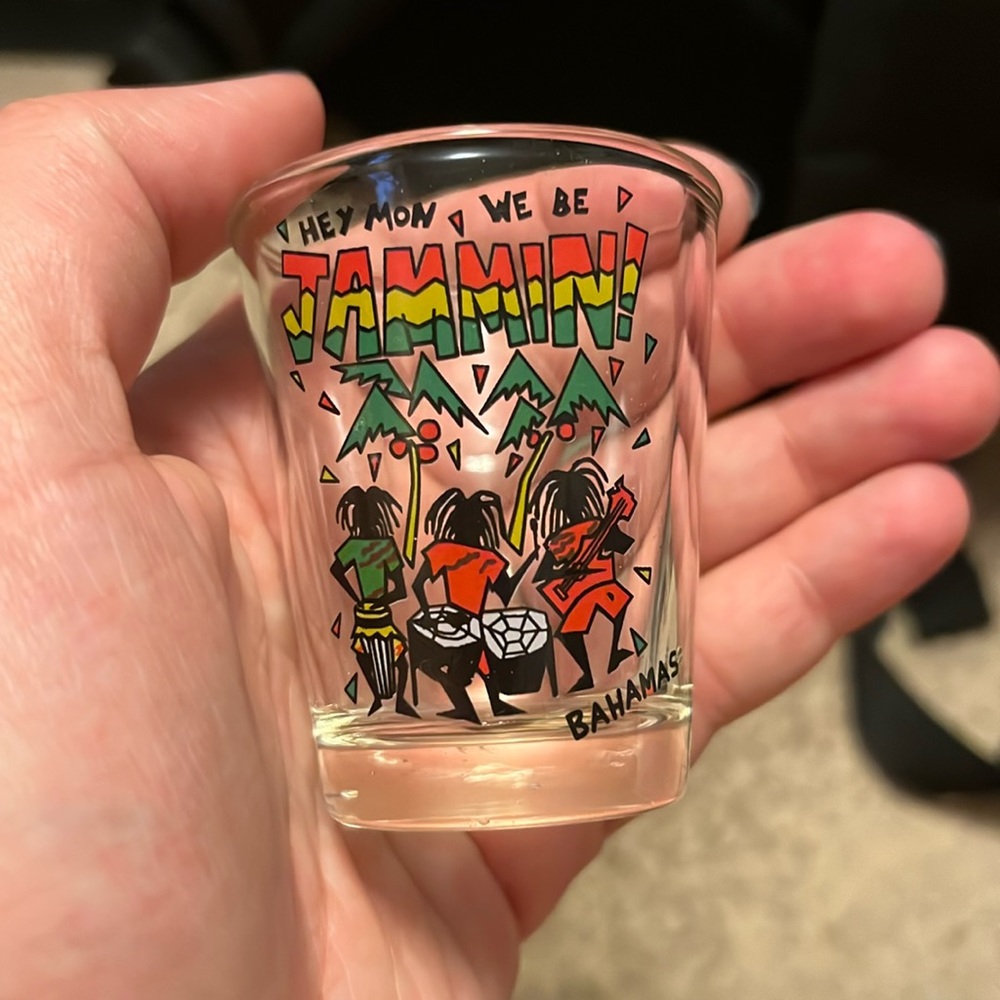 Bahamas Shot Glass 🇧🇸